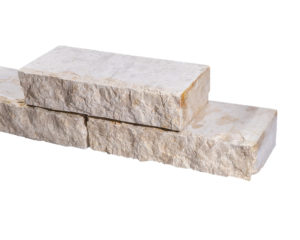 Kanfanar Systemmauer Beige bossiert