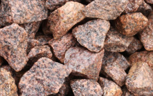 Granit Ziersplitt Porphyrrot